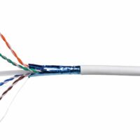 Bobina Commscope CAT6A FTP LSZH - 305 MTS REEL Blanco