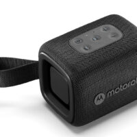 PARLANTE MOTOROLA ROKR 300  PORTATIL STEREO WIRELESS LINK 12HS - 7W - IP67 NEGRO (MTR032190)